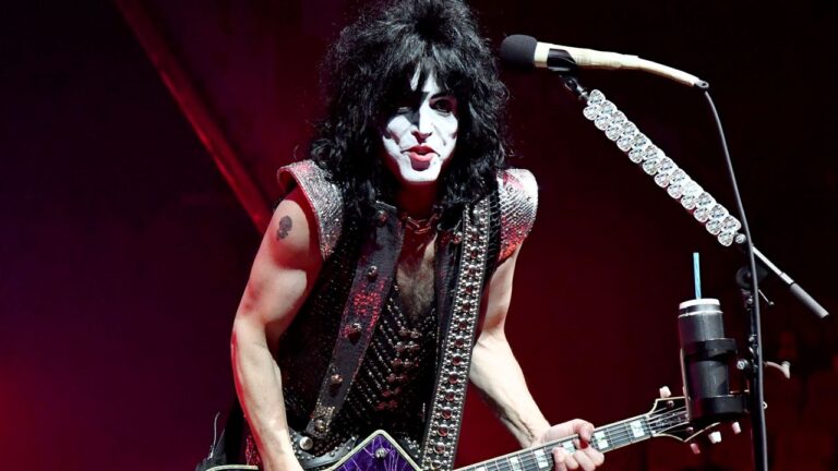 KISS’s PAUL STANLEY After JOE BIDEN’s Win: “Climate Of Fear Finally Lifting”