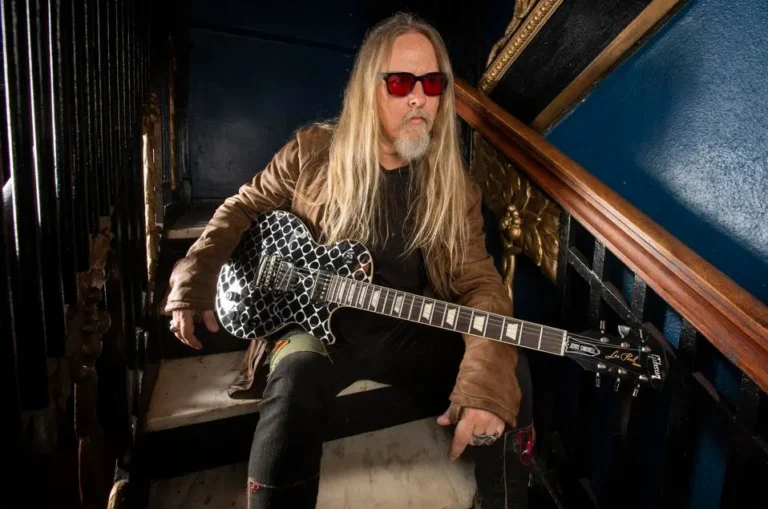 Alice in Chains’ Jerry Cantrell Dropping New Album ‘I Want Blood’ Album on October 18th