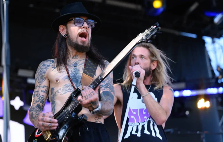 Dave Navarro says he has an unreleased album with Taylor Hawkins and NHC