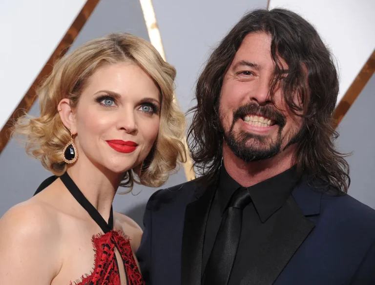 Foo Fighter’s Singer Dave Grohl shares that he’s become a father “outside of my marriage”